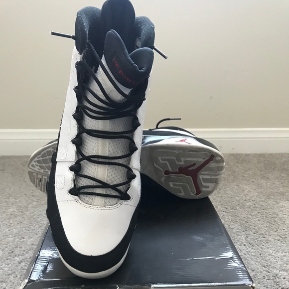 Air Jordan 9 Retro - Picture 2 of 8